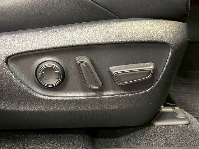 TOYOTA HARRIER 2WD 2024