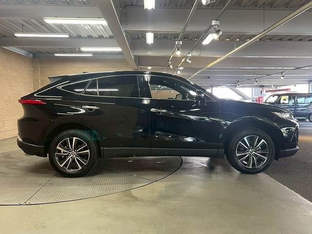 TOYOTA HARRIER 2WD 2024