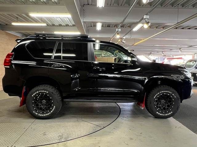 TOYOTA LANDCRUISER PRADO 2023