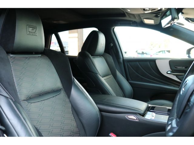 TOYOTA LEXUS LS500 4WD 2018