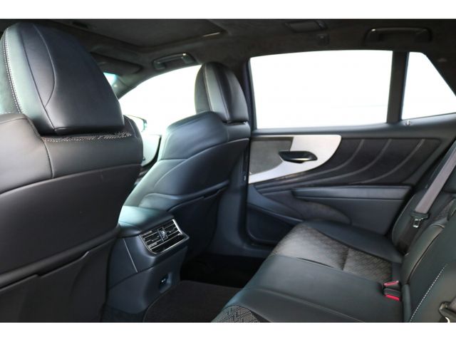 TOYOTA LEXUS LS500 4WD 2018