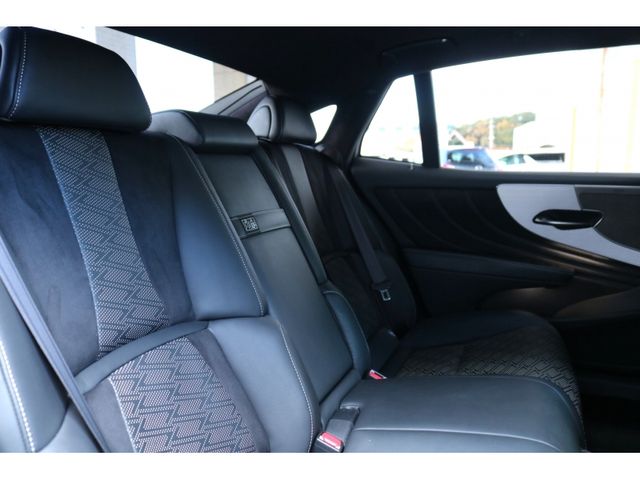 TOYOTA LEXUS LS500 4WD 2018