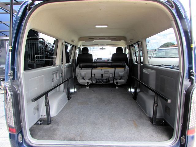 TOYOTA HIACE van 4WD 2009