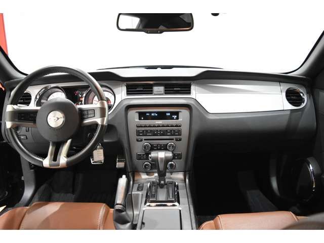 FORD FORD MUSTANG 2012