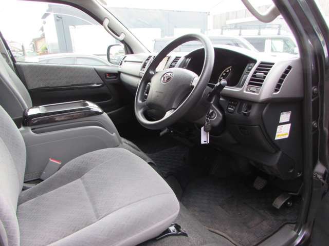 TOYOTA HIACE van 2WD 2010