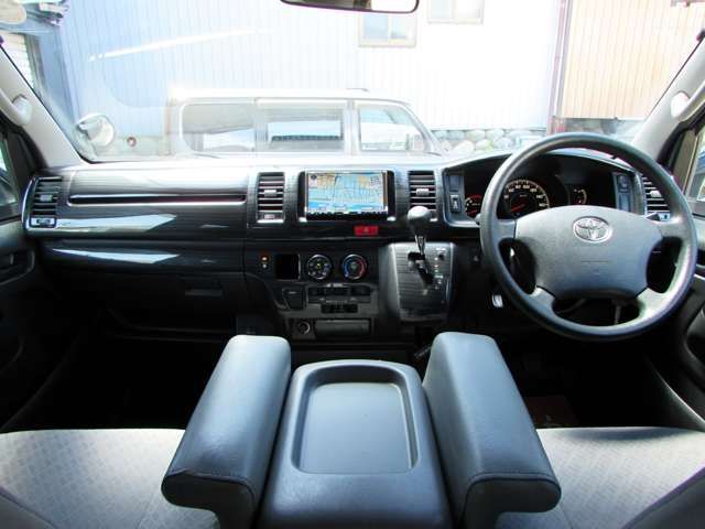 TOYOTA HIACE van 4WD 2008
