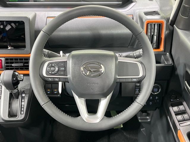 DAIHATSU TANTO FAN CROSS 2025