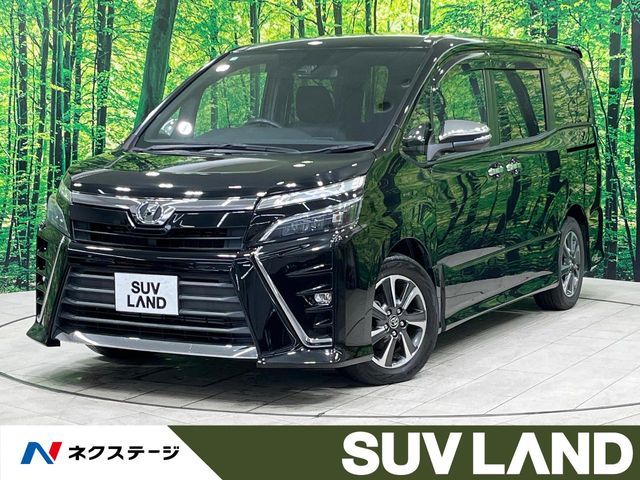 TOYOTA VOXY 2018