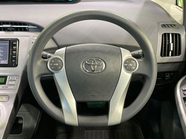 TOYOTA PRIUS 2014