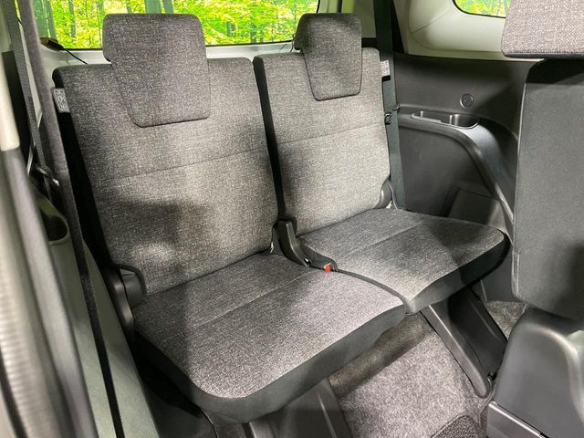 TOYOTA SIENTA HYBRID 2025