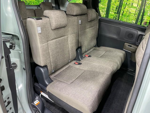 TOYOTA SIENTA HYBRID 2023