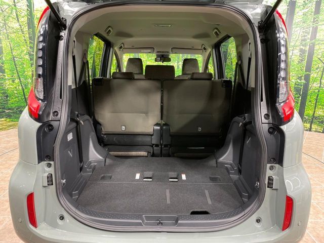 TOYOTA SIENTA HYBRID 2023