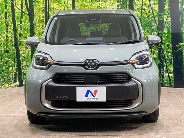 TOYOTA SIENTA HYBRID 2023