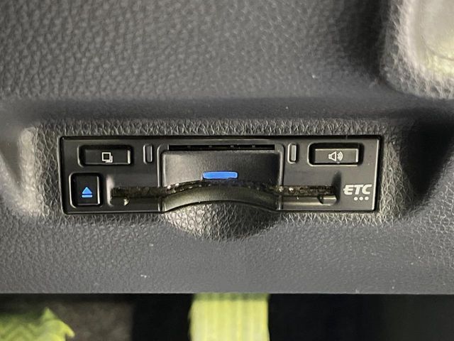 TOYOTA SIENTA HYBRID 2022