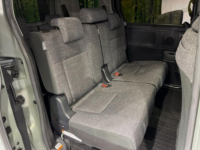 TOYOTA SIENTA HYBRID 2022