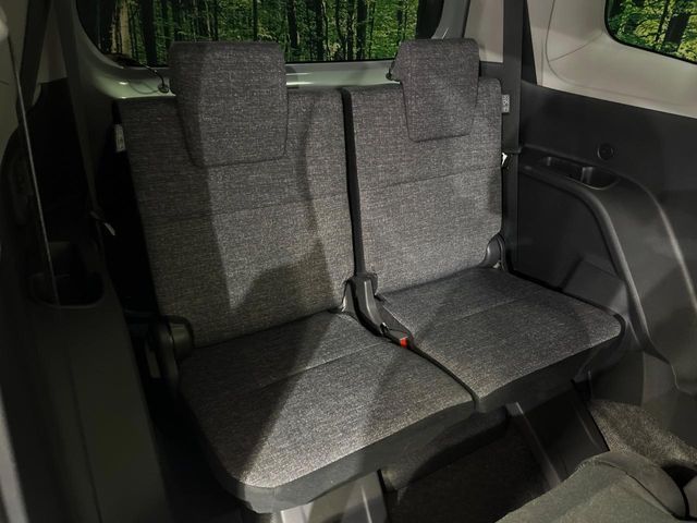 TOYOTA SIENTA HYBRID 2022