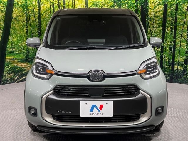 TOYOTA SIENTA HYBRID 2022