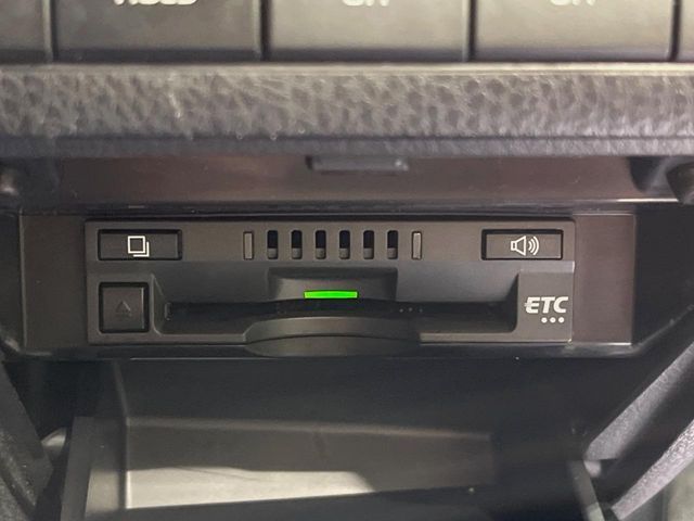 TOYOTA CAMRY HYBRID 2019