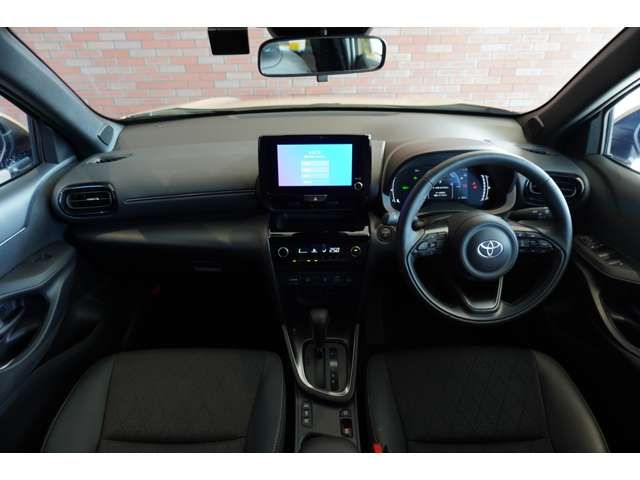 TOYOTA YARIS CROSS HYBRID 2025