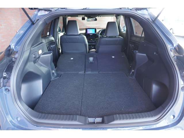 TOYOTA YARIS CROSS HYBRID 2025