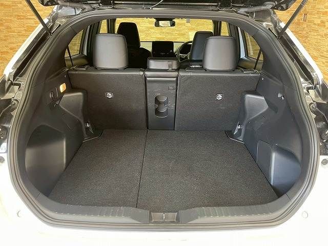 TOYOTA YARIS CROSS HYBRID 2025