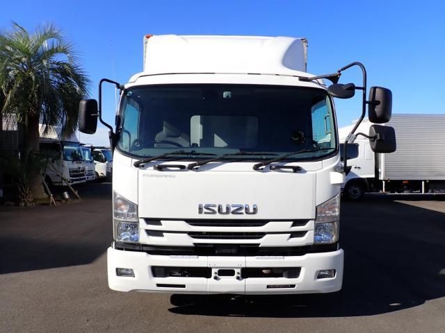 ISUZU FORWARD 2017
