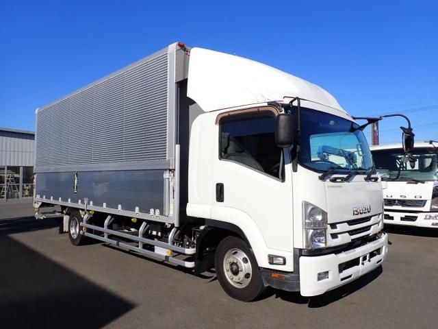 ISUZU FORWARD 2017