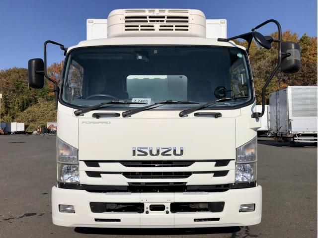 ISUZU FORWARD 2015
