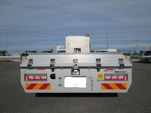 MITSUBISHI FUSOU SUPER GREAT 2025