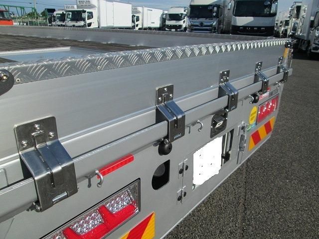 MITSUBISHI FUSOU SUPER GREAT 2025