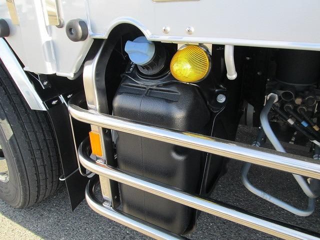 MITSUBISHI FUSOU SUPER GREAT 2025