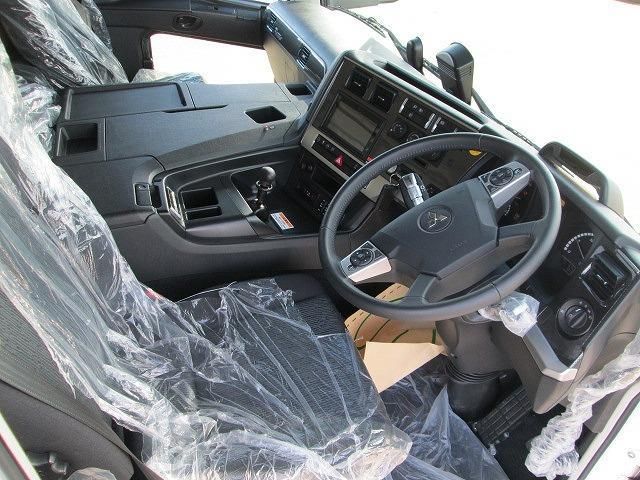 MITSUBISHI FUSOU SUPER GREAT 2025