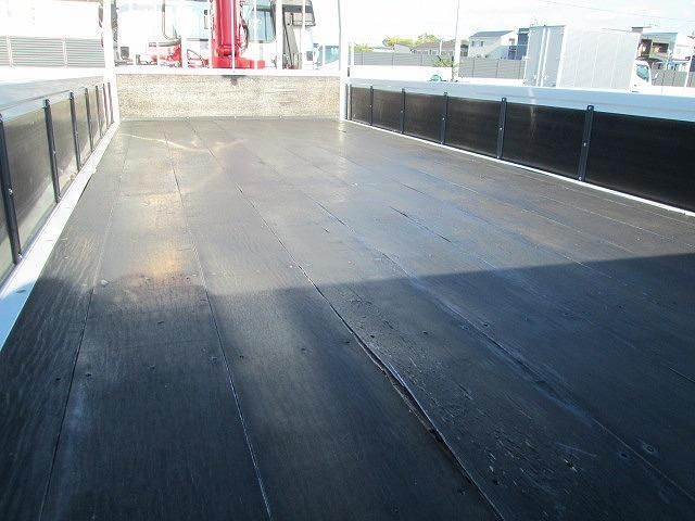 MITSUBISHI FUSOU FIGHTER 2023