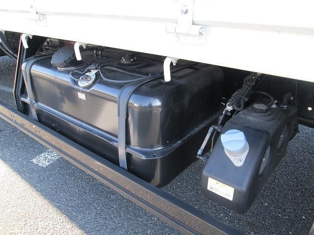 MITSUBISHI FUSOU FIGHTER 2023