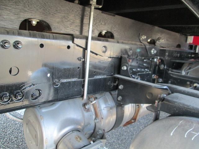 MITSUBISHI FUSOU FIGHTER 2023