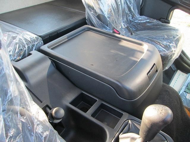 MITSUBISHI FUSOU FIGHTER 2023