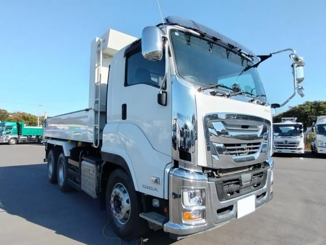 ISUZU GIGA 2020