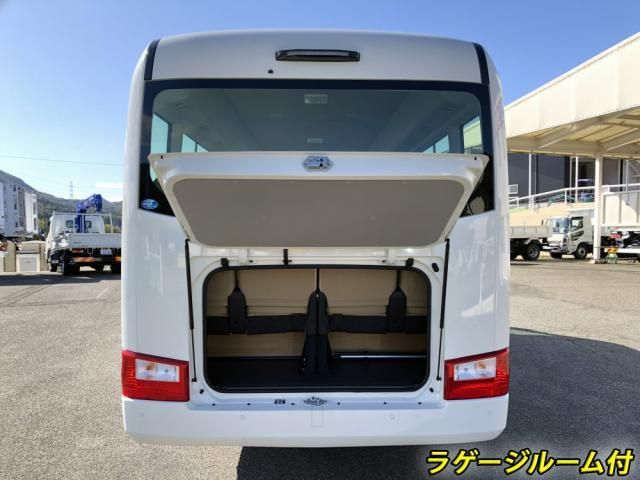 TOYOTA COASTER 2024