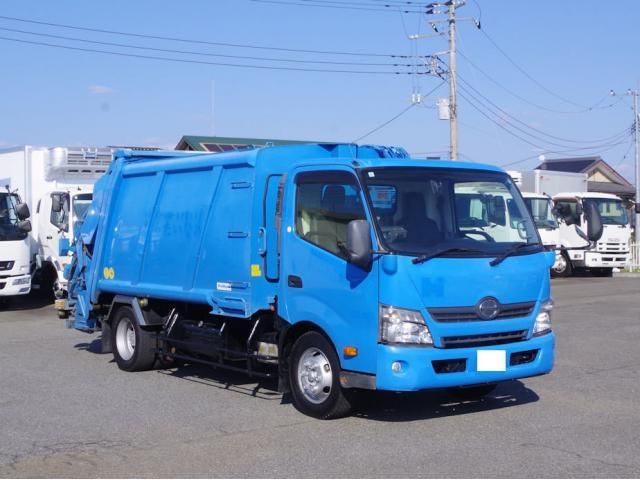 HINO DUTRO 2015