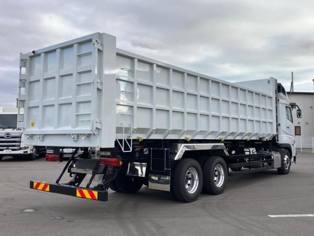 MITSUBISHI FUSOU SUPER GREAT 2025