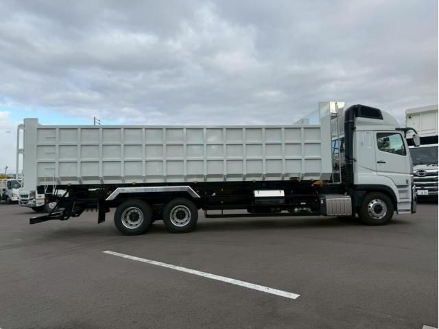 MITSUBISHI FUSOU SUPER GREAT 2025