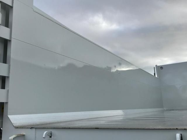 MITSUBISHI FUSOU SUPER GREAT 2025