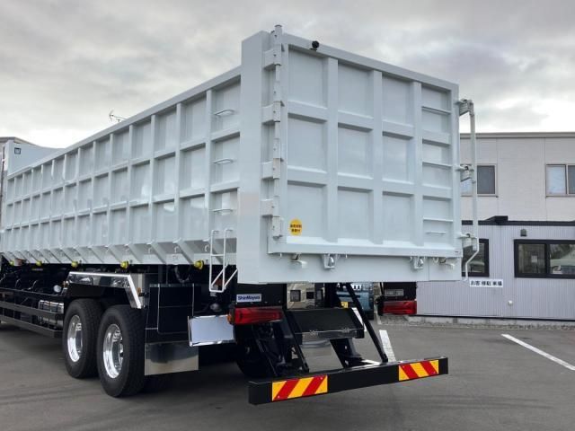 MITSUBISHI FUSOU SUPER GREAT 2025