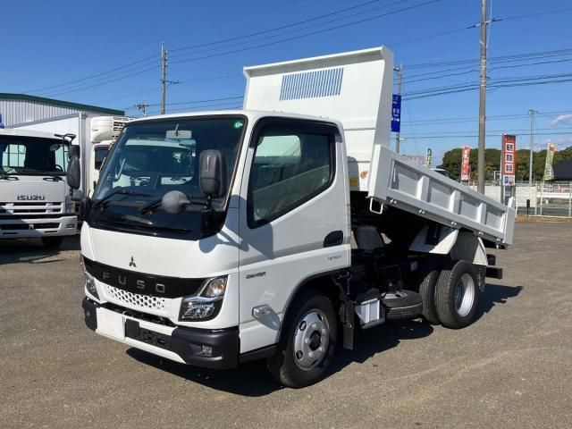 MITSUBISHI CANTER 2024