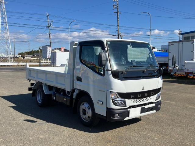 MITSUBISHI CANTER 2024