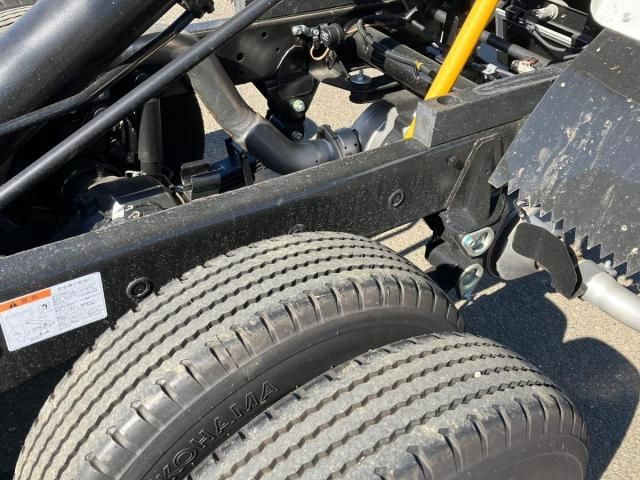 MITSUBISHI CANTER 2024