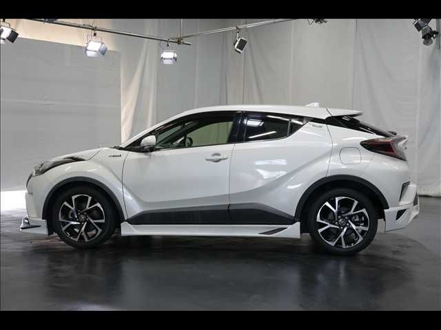 TOYOTA C-HR 2017