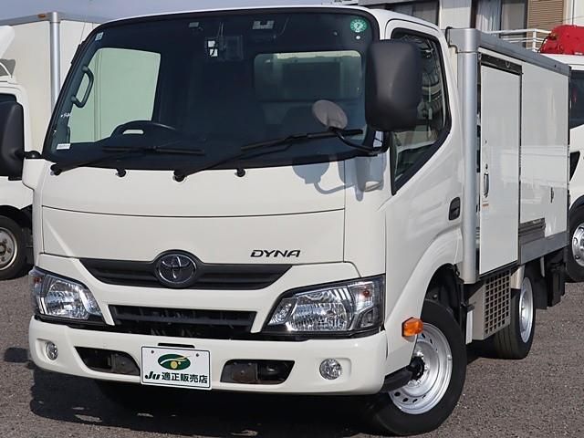 TOYOTA DYNA 2021