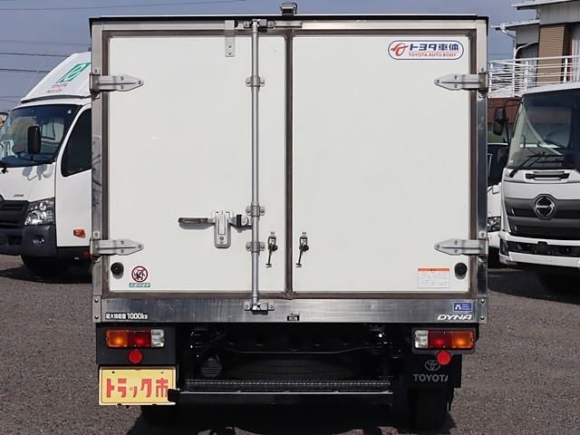 TOYOTA DYNA 2021