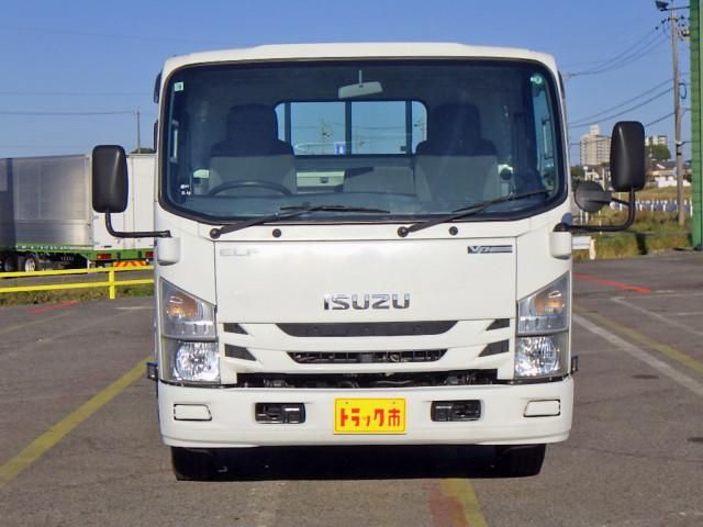 ISUZU ELF 2018